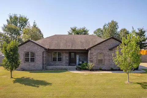 455 Bobwhite Holw, Lonoke, AR 72086 photo 1