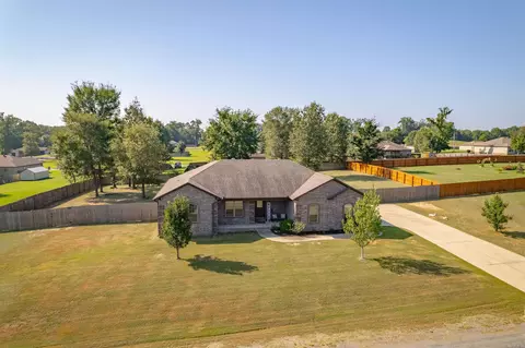 455 Bobwhite Holw, Lonoke, AR 72086 photo 4