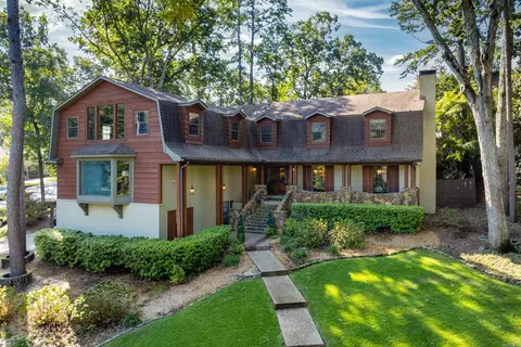 2 Longlea Dr, Little Rock, AR 72212