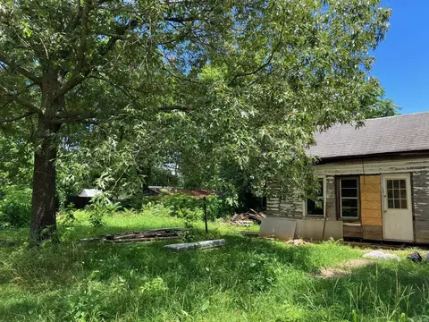 Exterior - 1000 Third St, Mena, AR 71953 photo 9 of 11