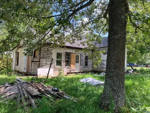 Exterior - 1000 Third St, Mena, AR 71953 photo 8 of 11