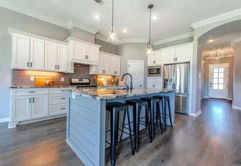 Kitchen - 6216 Lewiston Dr, Alexander, AR 72002 photo 1 of 7