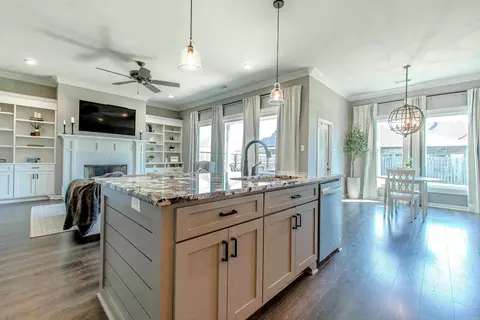 Kitchen - 6216 Lewiston Dr, Alexander, AR 72002 photo 7 of 7