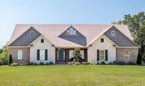 4 Woodridge Dr, Greenbrier, AR 72058