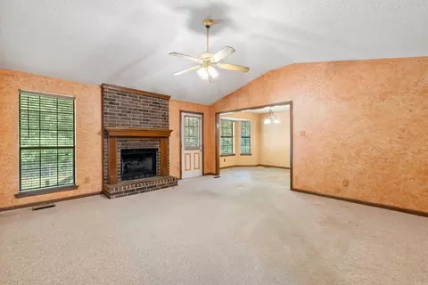 6 Irish Rose Cir, Alexander, AR 72002 photo 3