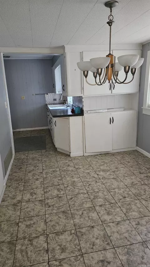 Dining - 619 W 2nd St, Rector, AR 72461 photo 1 of 2