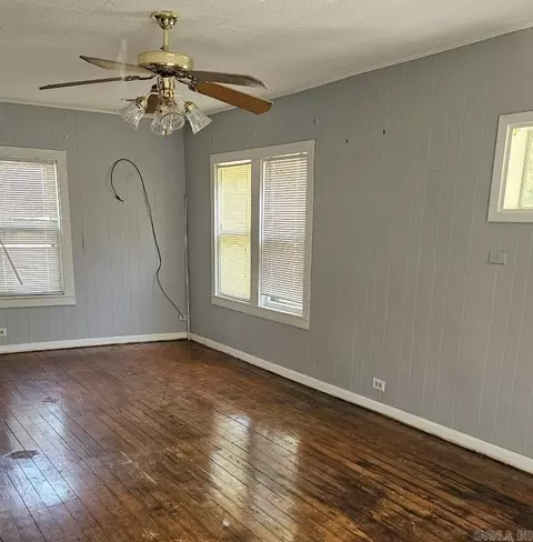 Living - 619 W 2nd St, Rector, AR 72461 photo 2 of 2