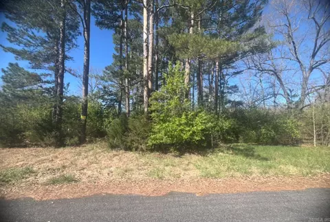 303 E Church St, Horseshoe Bend, AR 72512