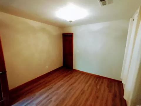 Bedroom - 218 Cochran Rd, Mountain View, AR 72560 photo 1 of 5