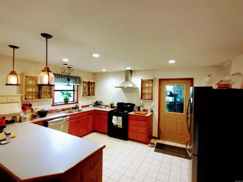 Kitchen - 218 Cochran Rd, Mountain View, AR 72560 photo 1 of 4