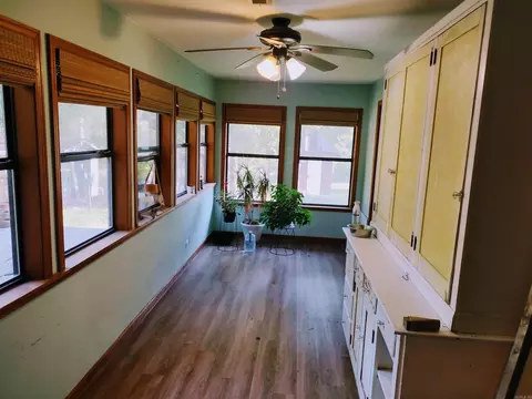 Entry Way - 218 Cochran Rd, Mountain View, AR 72560 photo 1 of 1