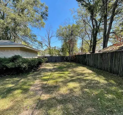 2208 W 39th, Pine Bluff, AR 71603 photo 2