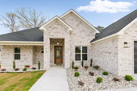 Exterior - 114 Harmony Village Dr, Haskell, AR 72015 photo 1 of 7