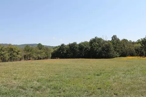 2462 Hilltop Rd, Marshall, AR 72650 photo 17