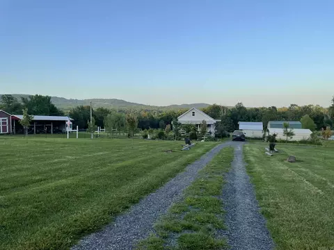 2462 Hilltop Rd, Marshall, AR 72650 photo 1