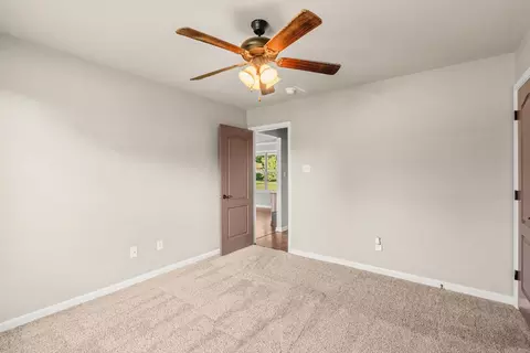 Bedroom - 150 Fuscata Loop, Lonoke, AR 72086 photo 6 of 6