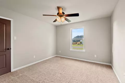 Bedroom - 150 Fuscata Loop, Lonoke, AR 72086 photo 5 of 6
