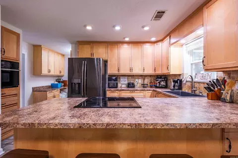 Kitchen - 12 Carwin, Benton, AR 72015 photo 1 of 3