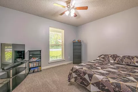 Bedroom - 12 Carwin, Benton, AR 72015 photo 6 of 8