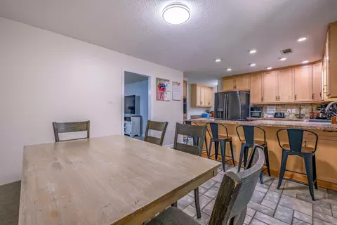 Dining - 12 Carwin, Benton, AR 72015 photo 2 of 2