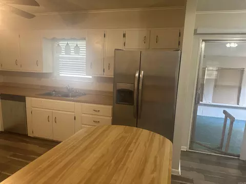 418 Jefferson St, Benton, AR 72015 photo 11