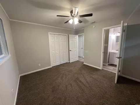 Bedroom - 1805 Pine Bluff St, Malvern, AR 72104 photo 7 of 10