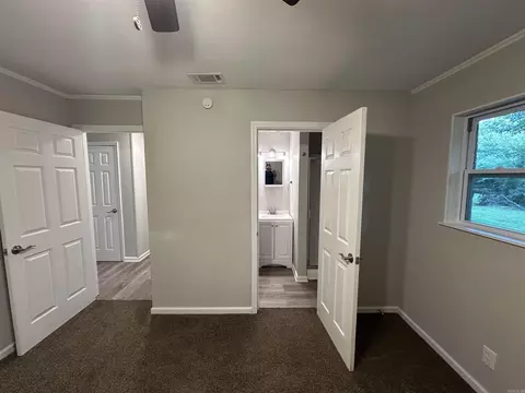 Bedroom - 1805 Pine Bluff St, Malvern, AR 72104 photo 8 of 10