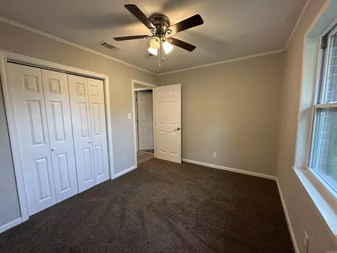 Bedroom - 1805 Pine Bluff St, Malvern, AR 72104 photo 3 of 10