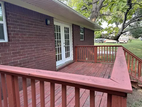 Exterior - 1805 Pine Bluff St, Malvern, AR 72104 photo 6 of 8
