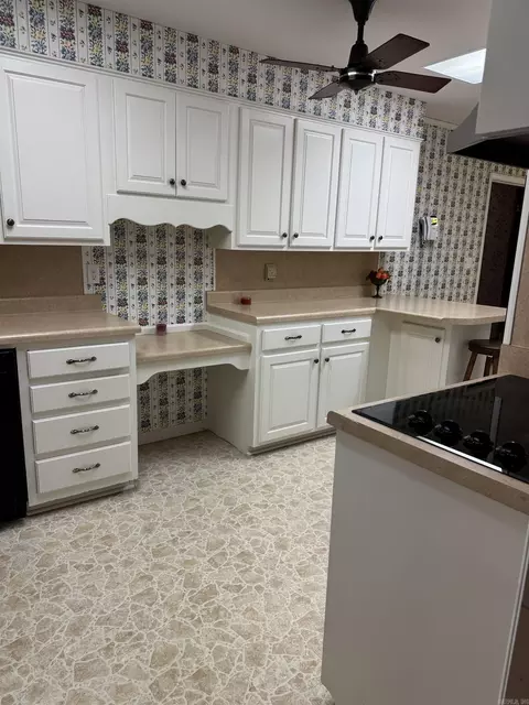 Kitchen - 808 Barrow Dr, Pine Bluff, AR 71601 photo 2 of 3