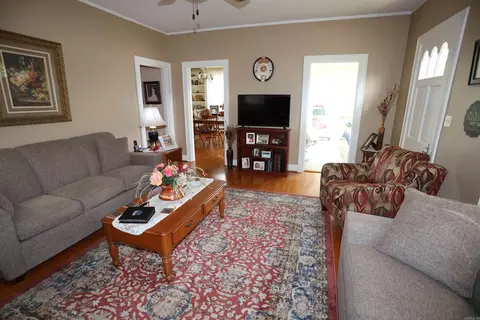 Living - 415 Cherry, Warren, AR 71671 photo 1 of 1