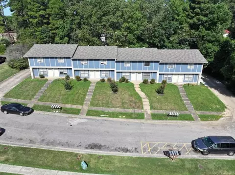 1800 Labette Manor Dr, Little Rock, AR 72205