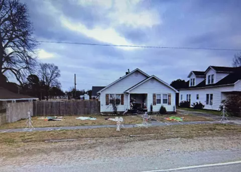 207 S Main St, Rector, AR 72461 photo 1