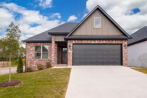 163 Fletcher Ridge Dr, Little Rock, AR 72223