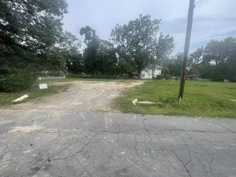 002 Sharon St, Lonoke, AR 72086