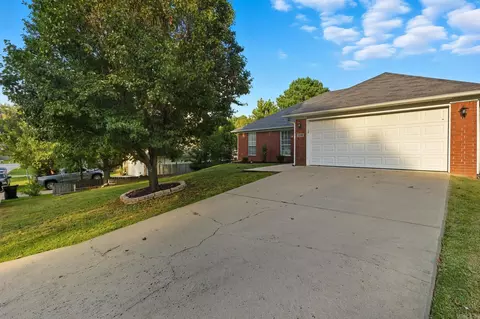 Exterior - 2224 Cedar Ridge Dr, Benton, AR 72015 photo 2 of 3