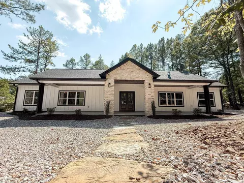 2 Breve Ln, Hot Springs Village, AR 71909
