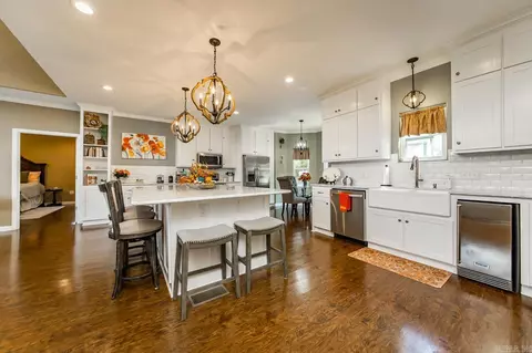 Kitchen - 55 Christopher Dr, Quitman, AR 72131 photo 5 of 8
