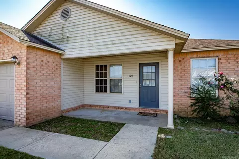 Exterior - 100 E Lauren Rd, Searcy, AR 72143 photo 7 of 7