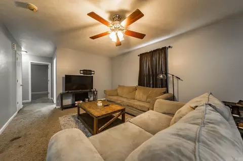 Entry Way - 100 E Lauren Rd, Searcy, AR 72143 photo 1 of 2