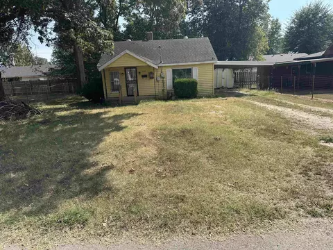 Exterior - 207 W 8th St, Kennett, MO 63857 photo 3 of 5