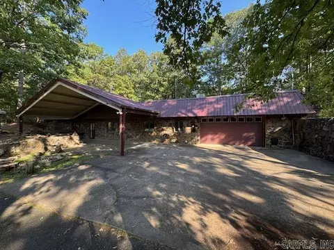 122 Ethelyns Place Dr, Searcy, AR 72143
