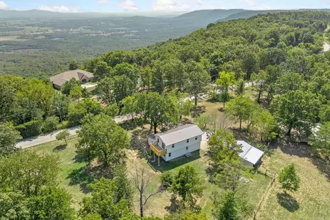 8020 Orchard Point Rd, Harrison, AR 72601