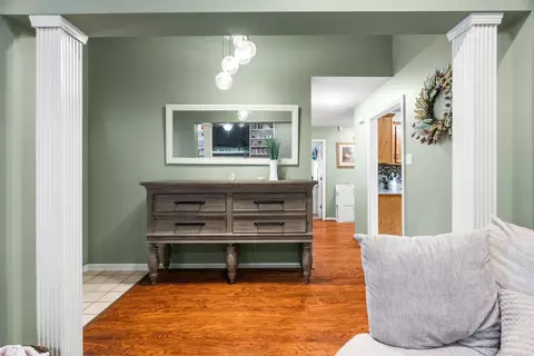 Entry Way - 520 Evening Dr, Conway, AR 72032 photo 2 of 5