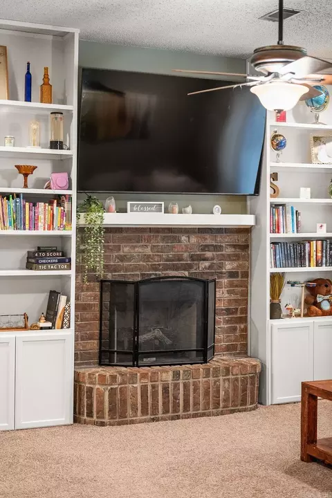 Living - 520 Evening Dr, Conway, AR 72032 photo 1 of 2
