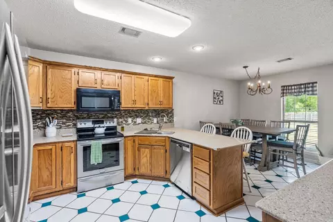 Kitchen - 520 Evening Dr, Conway, AR 72032 photo 1 of 8