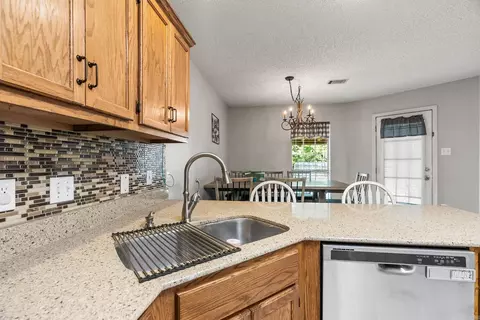 Kitchen - 520 Evening Dr, Conway, AR 72032 photo 6 of 8