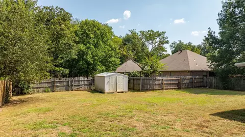 Exterior - 520 Evening Dr, Conway, AR 72032 photo 11 of 13