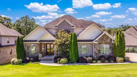 11 Flatrock Pt, Little Rock, AR 72211