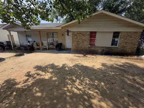 9520 Wilderness Rd, Little Rock, AR 72209